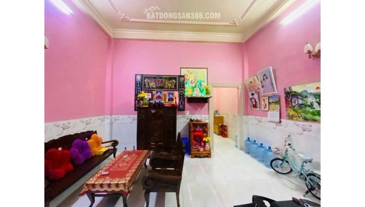 Bán nhà ngõ Thống Nhất, Gò Vấp: 100m2, 2 tầng, 6PN, sổ hồng, giá 8.6 tỷ - Cơ hội an cư lý tưởng, tiện ích đầy đủ!