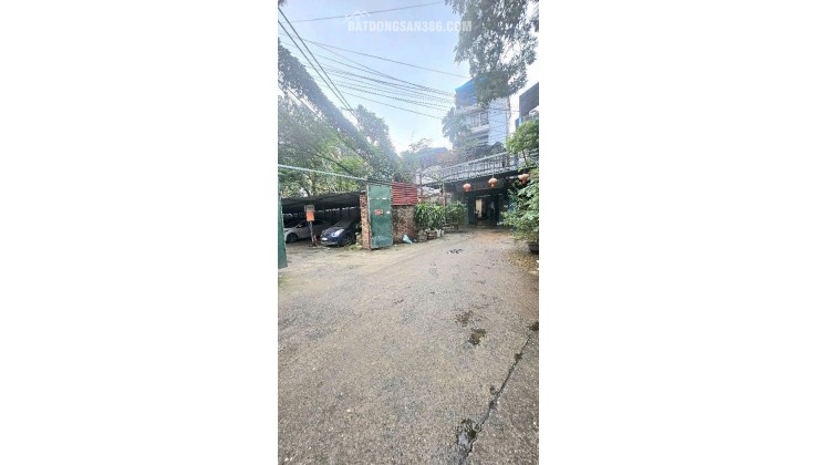 Nhà ngõ thông quy hoạch ra mặt đường gần trường, chợ