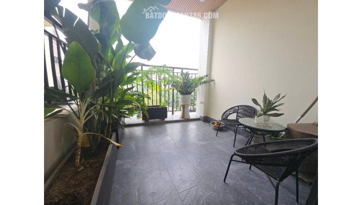 Nhà căn góc mặt ngõ ôto đỗ cửa, thang máy, tặng full đồ