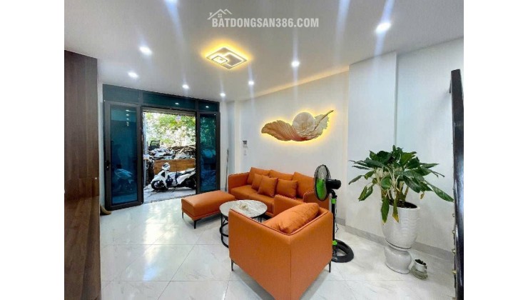 Nhà xây mới chỉ 2x, oto đỗ cửa