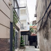 18/8B nhieu tứ phường 7 phú nhuận 3 lầu 4.8 tỉ