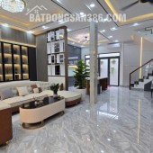 NHÀ ĐẸP HẺM XE HƠI HUỲNH TẤN PHÁT – 4PN – SÂN THƯỢNG – Ở NGAY – GIÁ CHỈ 8.9 TỶ