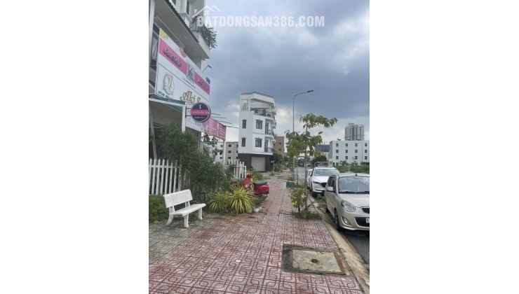 SIÊU PHẨM MẶT TIỀN D1 - KINH DOANH ĐỈNH CAO - THANG MÁY HIỆN ĐẠI - NGAY TRUNG TÂM DĨ AN