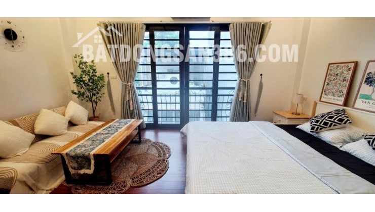 NHÀ LÂM DU, BỒ ĐỀ, LONG BIÊN: DT 31M 5 TẦNG MT 4M6 GIÁ 9.81 TỶ. LH:0985302254.