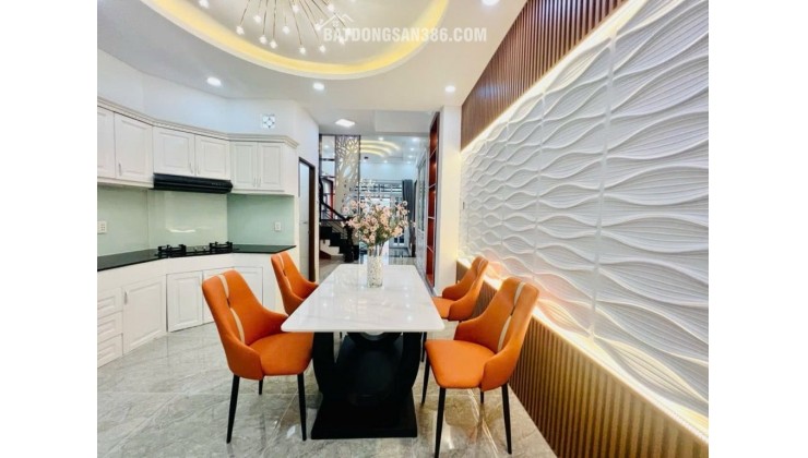 Bán nhà 3 tầng HXT đường Nguyễn Sỹ Sách 93m2(4.2*22) gần công viên vào ở ngay nhỉnh 5 tỷ