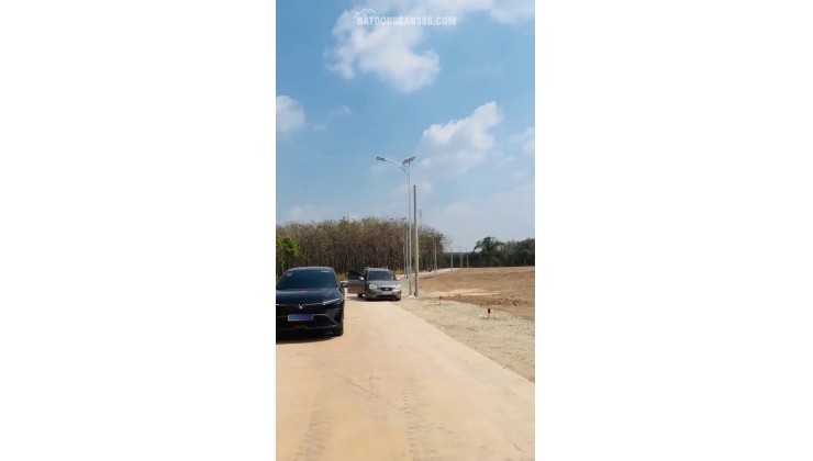 ĐẤT THỔ CƯ 220 triệu / Nền- 
NHANH TAY CÓ 2 LÔ LIỀN KỀ