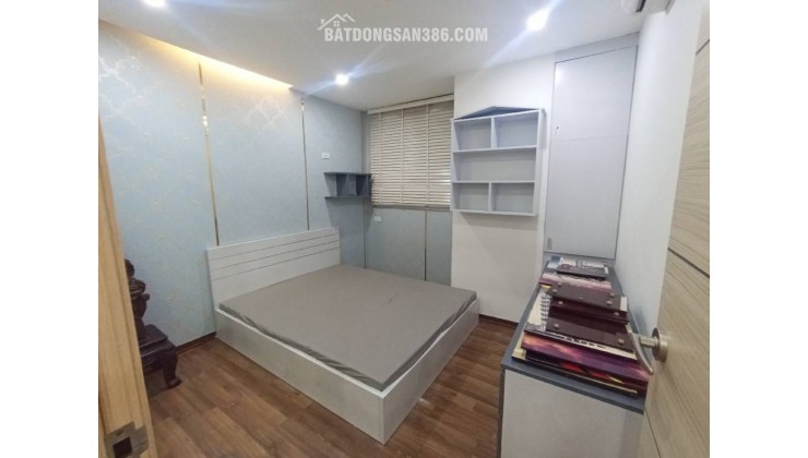 Bán căn hộ CT2C KĐT Nghĩa Đô- Căn góc 2N2VS 56,5m2 giá 6,8 tỷ