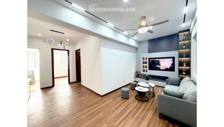 Bán căn hộ đẹp tòa CT1B Tp Giao Lưu 2N1VS 54m2 giá 4,86 tỷ