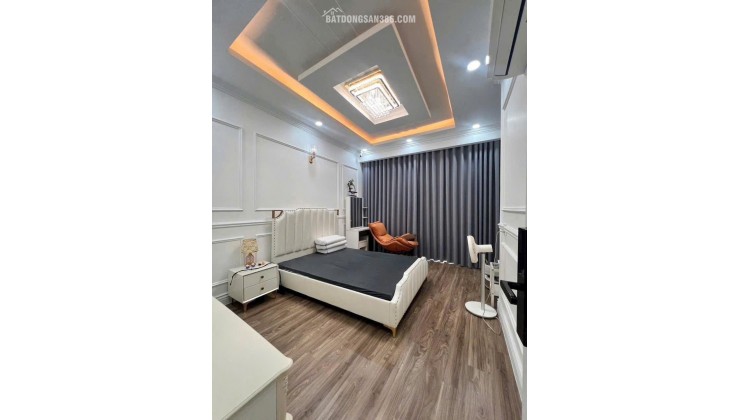 SHOCK GIẢM VỀ 9.5 TỶ -Hẻm ÔTô 8M_5 tầng+ST-4PN Ngang Hiếm 5.5m_Nhà Cực Đẹp Giáp Q10