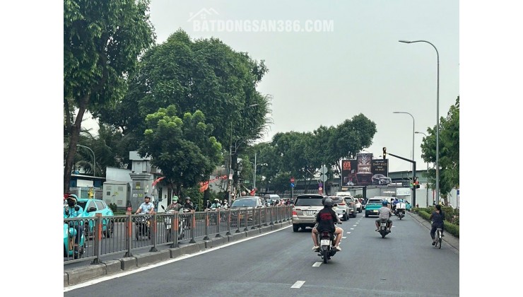 Bán nhà đẹp Nguyễn Tư Giản 4 tầng 63m2(4.2x15m) tặng NT HXT gần chợ Phạm Văn Bạch nhỉnh 6 tỷ