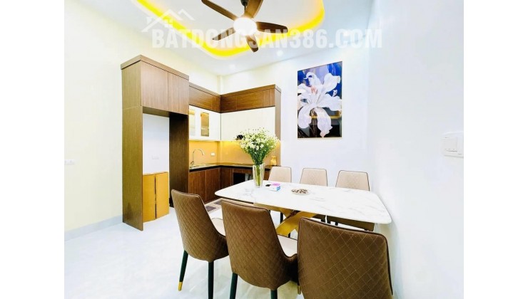 Nhà hiếm  Xuân Đỉnh –gần trường cấp 1,2,3 Xuân Đỉnh –gần phố 42M 5tầng 9.7 TỶ