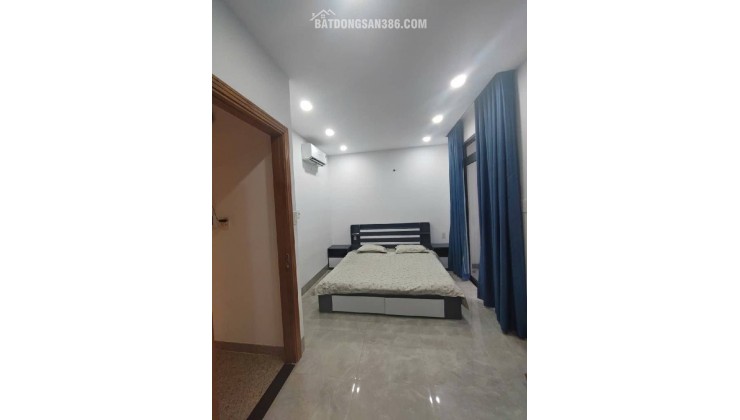 Bán nhà HXH gần Emart Phan Huy Ích 4 tầng ngang 6.3m nhà dòng tiền 144tr/năm chỉ 4 tỷ.