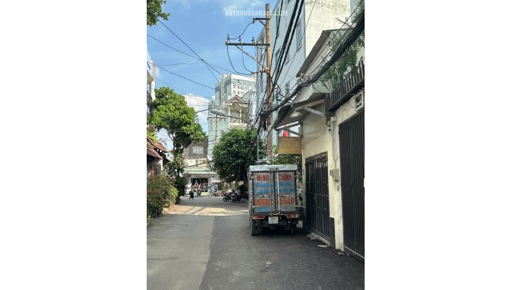 Bán nhà lô góc hai mặt tiền HXH Nguyễn Duy Cung ngang 4m gần Emart Phan Huy Ích nhỉnh 3tỷ.