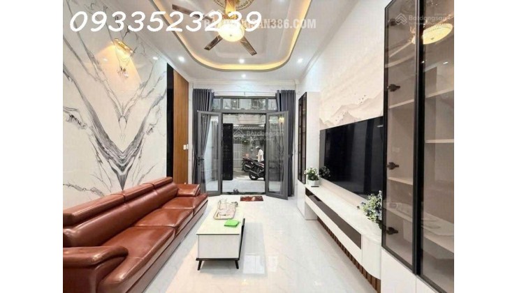 Siêu phẩm mới nhú, ngay ĐH CN 4 Quận Gò Vấp. 4 tầng giá 8.68 tỷ