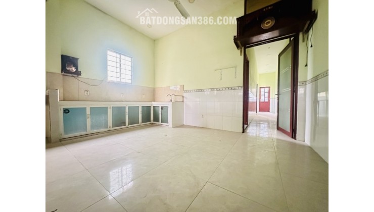 HẺM XE TẢI TIỆN KINH DOANH - NHÀ CŨ DT LỚN TIỆN XÂY MỚI 100M2 Trần Xuân Soạn Tân Hưng Q7