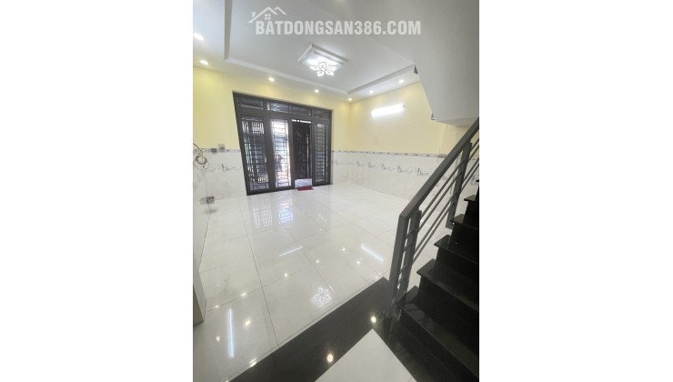 Bán Nhà 1/Đường xe hơi,Tân Xuân1-Đường Lê Thị Hà,X.hóc Môn.
Ngang 5mx14m Trệt Lầu, 3PN, Nhà cực đẹp, Giá chỉnh hơn 4Tỷ TL.