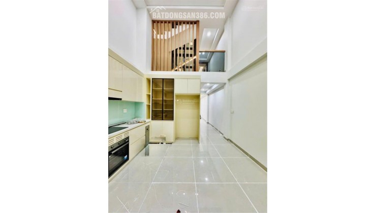 Nhà Mới Xây Hẻm 5m_Dương Quảng Hàm __Có Thang Máy __Diện tích: 4m x 17m 4 Lầu 4 Phòng_6wc