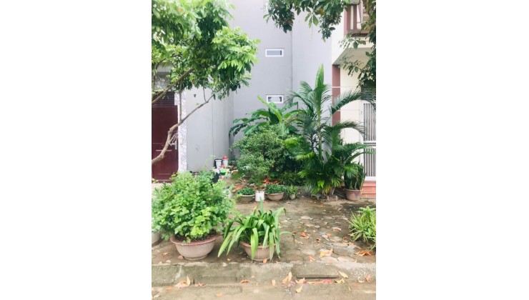 Chính chủ bán Đất dịch vụ Dương nội- khu LK31, Hướng Đông nam, diện tích 50m2 đường rộng 10,5m, ngay cạnh đường Lê Trọng Tấn, nhà máy SYM