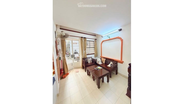 NHÀ HIẾM NGUYỄN VĂN TRỖI – PHÚ NHUẬN GIÁ 5.X TỶ  3 TẦNG BTCT  NỞ HẬU  HOÀN CÔNG