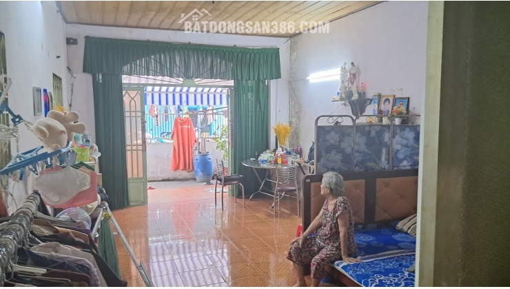 HẺM XE HƠI ĐƯỜNG DƯƠNG QUẢNG HÀM.
TƯƠNG LAI LÀ MẶT TIỀN DƯƠNG QUẢNG HÀM.DT:331M2