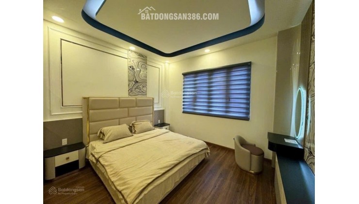 Nhà đẹp GIÁ TỐT tặng full nội thất - Tân Quy - Quận 7 . ngang 7m dọn vào ở ngay