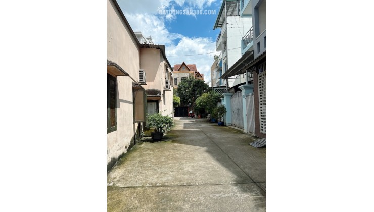 Bán nhà ngang 4.6m Lê Quang Định Bình Thạnh hẻm xe hơi giá tốt