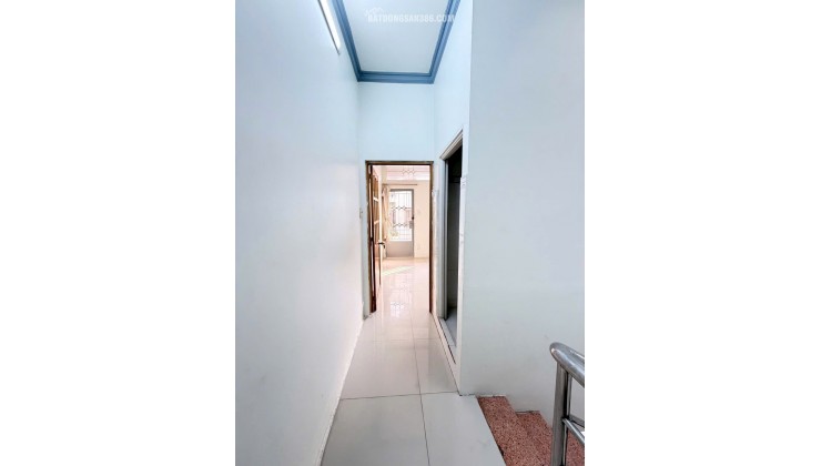 BÁN NHÀ 38M2, TẠ QUANG BỬU, 3 TẦNG, 3PN, HXH