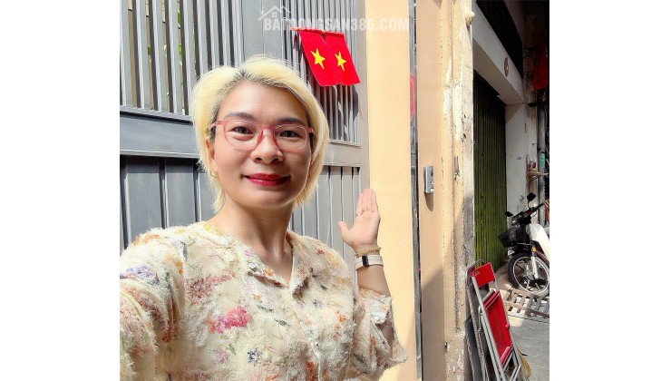 HIẾM NHÀ BÁN - MẶT TIỀN HẺM XE HƠI Đ. THỦ KHOA HUÂN, P.BẾN THÀNH, QUẬN 1 - SỔ VUÔNG CHUẨN ĐẸP 4M*21M FULL THỔ CƯ XÂY DỰNG TỰ DO