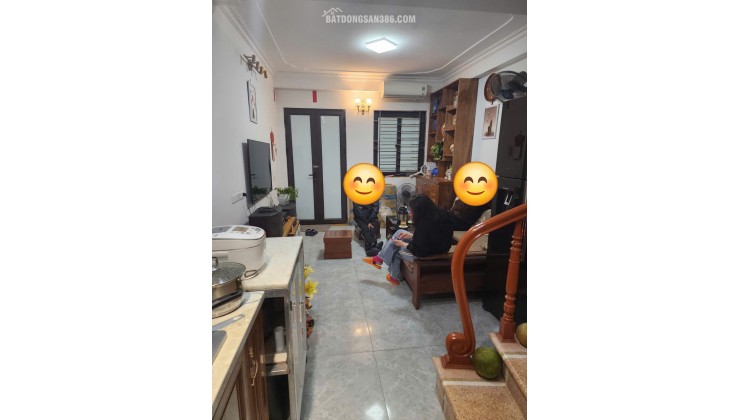 Bán nhà riêng tại Phố Láng Hạ, 8,5 tỷ, 34m2, x 5 Tầng x MT 4m