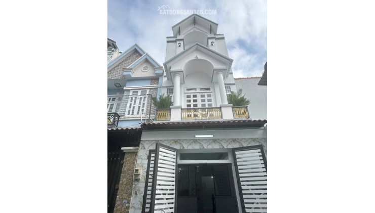 NHÀ BÁN THUẬN QUẬN 12 - GIÁP SONG HÀNH, TRƯỜNG CHINH.
QUA TÂN BÌNH CHỈ VÀI PHÚT NHÀ 4 TẦNG BTCT VÀO Ở NGAY.