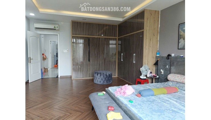 NHÀ 3 TẦNG CENTRAL GARDEN – LÁI THIÊU