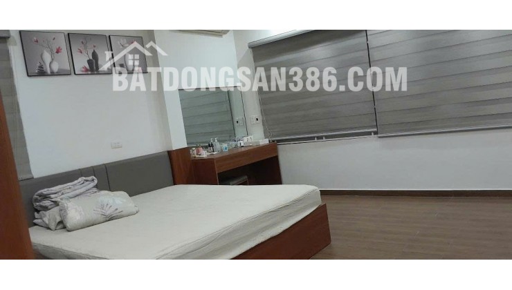 BÁN NHÀ LĨNH NAM NGAY CHỢ SINH VIÊN, GẦN CÁC TRƯỜNG ĐẠI HỌC DT 45M