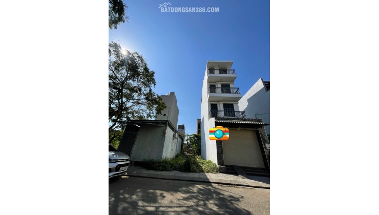 BÁN ĐẤT TẶNG NHÀ ĐÌNH PHONG PHÚ QUẬN 9 - TIỀM NĂNG RA MẶT TIỀN - CHỈ 5 TỶ