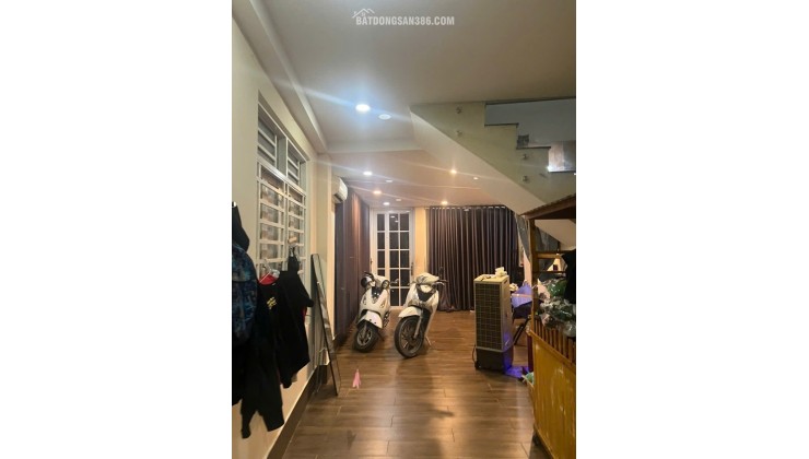 BÁN NHÀ LÃ XUÂN OAI QUẬN 9 - HẺM XE HƠI - CÓ DÒNG TIỀN 10TR/THÁNG - GIÁ 5 TỶ