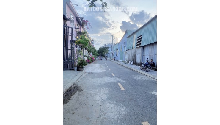 BÁN ĐẤT LÔ GÓC KHÔNG LỘ GIỚI - CẦU ÔNG NHIÊU QUẬN 9 - 92M2 NGANG 6.5M - GIÁ 4.5 TỶ