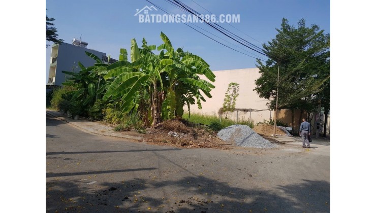 BÁN ĐẤT LÔ GÓC KHÔNG LỘ GIỚI - CẦU ÔNG NHIÊU QUẬN 9 - 92M2 NGANG 6.5M - GIÁ 4.5 TỶ