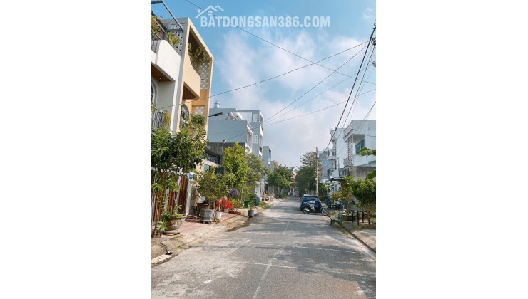 BÁN ĐẤT TẶNG NHÀ BƯNG ÔNG THOÀN QUẬN 9 - 90M2 - NGANG 6.6M - ĐƯỜNG 10M - GIÁ 5.5 TỶ