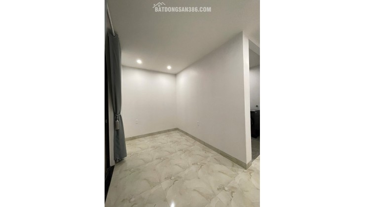 4 TẦNG THANG MÁY – FULL NỘI THẤT – GIỮA 3 KCN LỚN BẮC SƠN