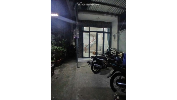 MẶT TIỀN NGAY CHỢ HIỆP THÀNH GIÁP NGUYỄN ẢNH THỦ SẦM UẤT BẬC NHẤT QUẬN 12 TIỆN KINH DOANH ĐA NGÀNH NGHỀ - N 9mX40m - BÁN ĐẤT TẶNG 2 CĂN NHÀ LẦU ĐÚC