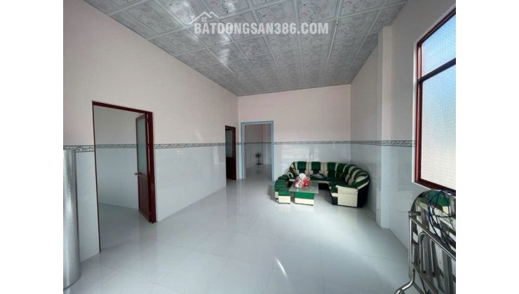 CC Gấp Bán - Nhà MT Tỉnh Lộ 6m - Vị Trí Đắt Địa Thuận Tiện Kinh Doanh - 2tỷ4 Lh:0969933159