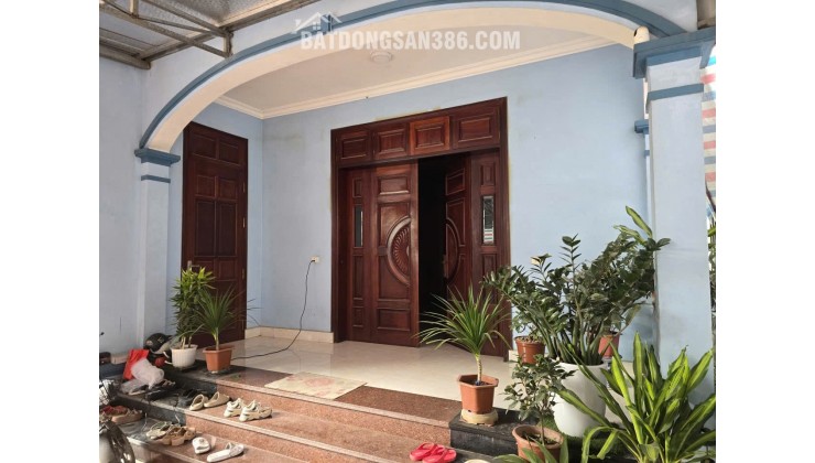 Bán gấp nhà Gia Lâm - 156m2- 13 tỷ - ô tô 7 chỗ qua lại vô tư