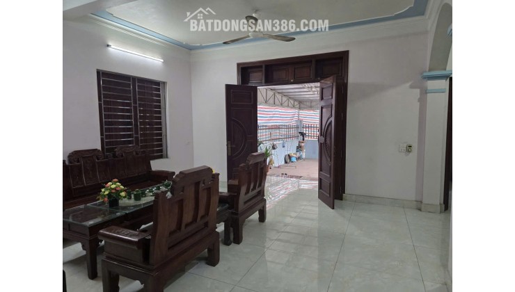 Bán gấp nhà Gia Lâm - 156m2- 13 tỷ - ô tô 7 chỗ qua lại vô tư