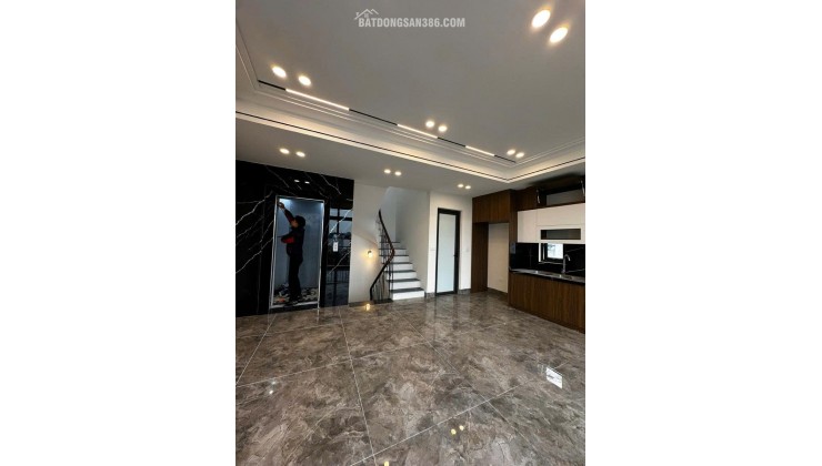 Bán nhà Ngọc Thụy 56m 7 tầng MT6.1m thang máy lô góc gara ô tô  hơn 17 tỷ