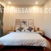 NHÀ LÂM DU, BỒ ĐỀ, LONG BIÊN: DT 31M 5 TẦNG MT 4M6 GIÁ 9.81 TỶ. LH:0985302254.