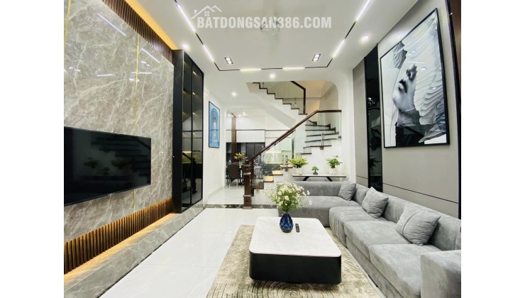 Bán nhà Định Công DT 55m2 x 5 tầng, giá 8.2 tỷ, ngõ to, gần phố, SĐCC