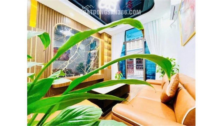 48m², 4 tầng, Ô tô đỗ cửa – Trường Chinh, Đống Đa – Nhà đẹp, full nội thất, ở ngay