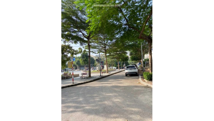 Biệt thự vip khu nhà ở Quốc Hội- Phùng Khoang, Trung Văn DT 110m2x5T. Giá tốt: 40X tỷ