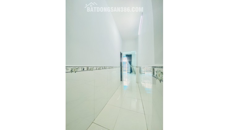 HXH NHÀ 1/NGUYỄN THỊ KIỂU HIỆP THÀNH QUẬN 12
NHÀ CÒN MỚI 61m2 - KHU AN NINH DÂN TRÍ TOÀN NHÀ CAO TẦNG.