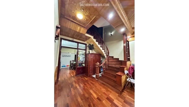 chào bán căn nhà 4 tầng 90m2 hướng đông nam khu ĐÔ thị Trần Lãm