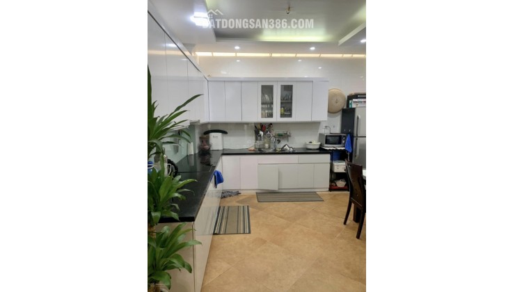 Bán nhà Kim Giang 46m2x5T, giá chỉ 8.15 tỷ, ngõ cực rộng, thoáng, ở luôn